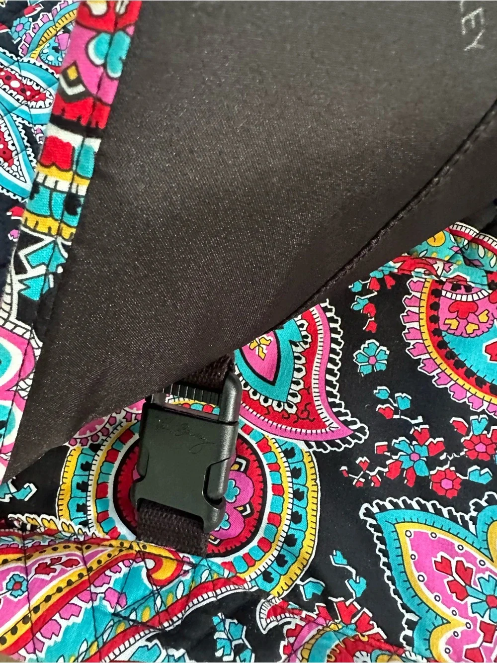 Vera Bradley Parisian Paisley Quilted Messenger Laptop Commuter Bag EUC